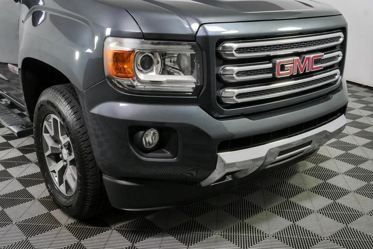 2016 GMC Canyon 4WD SLE thumbnail 34