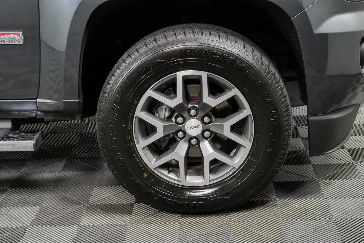 2016 GMC Canyon 4WD SLE thumbnail 35