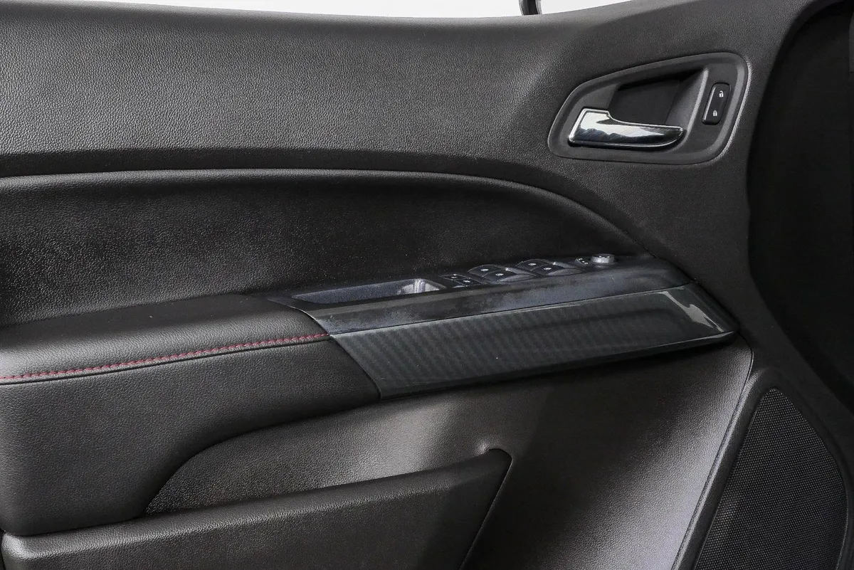 2016 GMC Canyon 4WD SLE thumbnail 6
