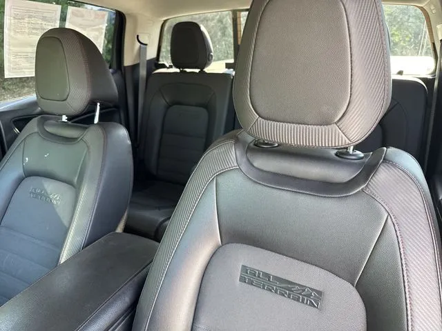 2016 GMC Canyon SLE thumbnail 13