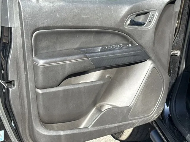 2016 GMC Canyon SLE thumbnail 17