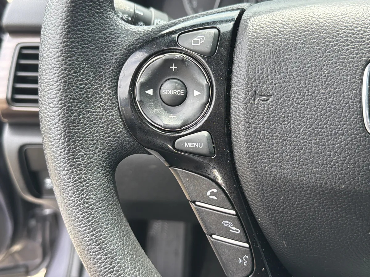 2016 Honda Accord EX thumbnail 18