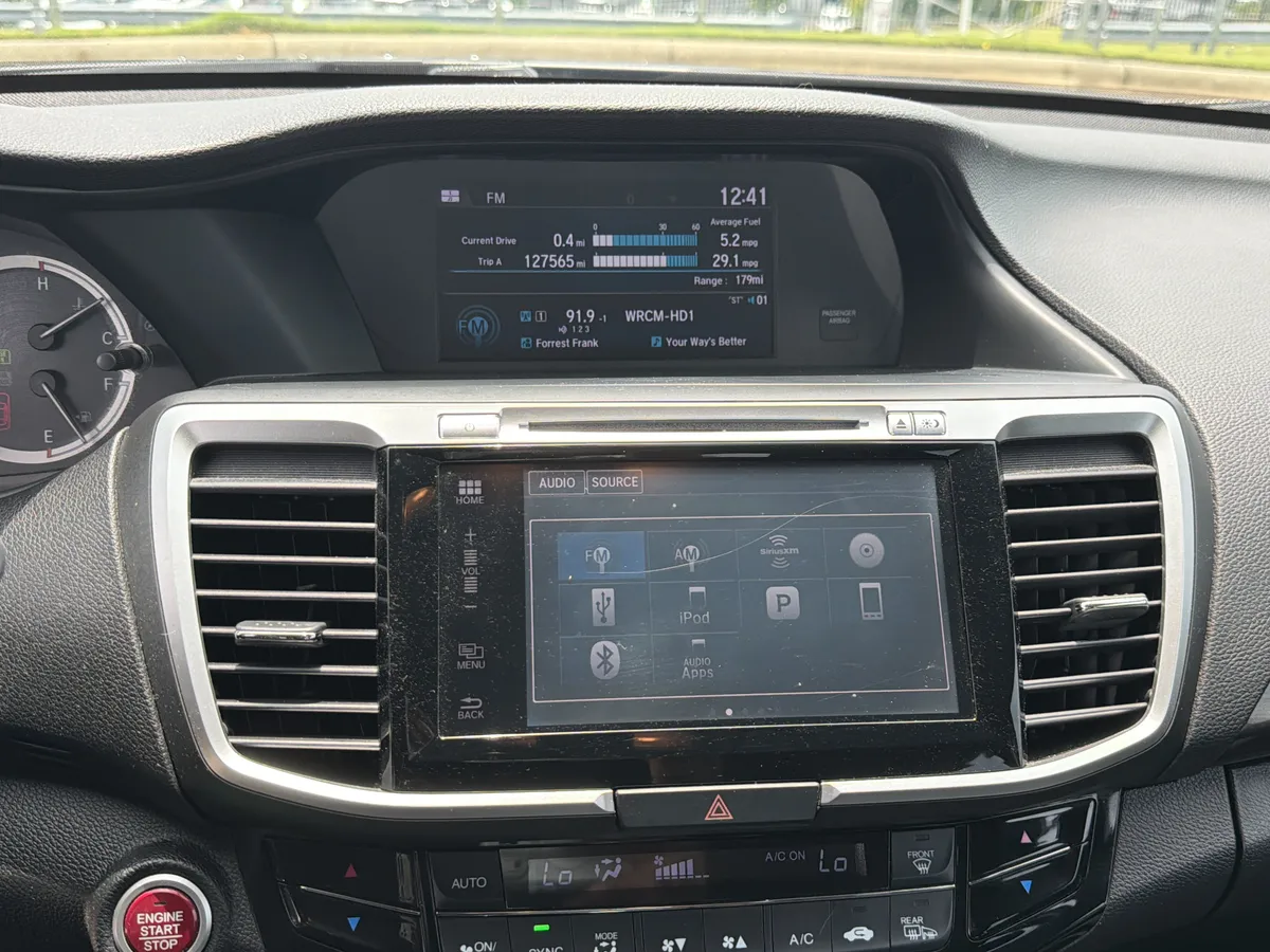 2016 Honda Accord EX thumbnail 23