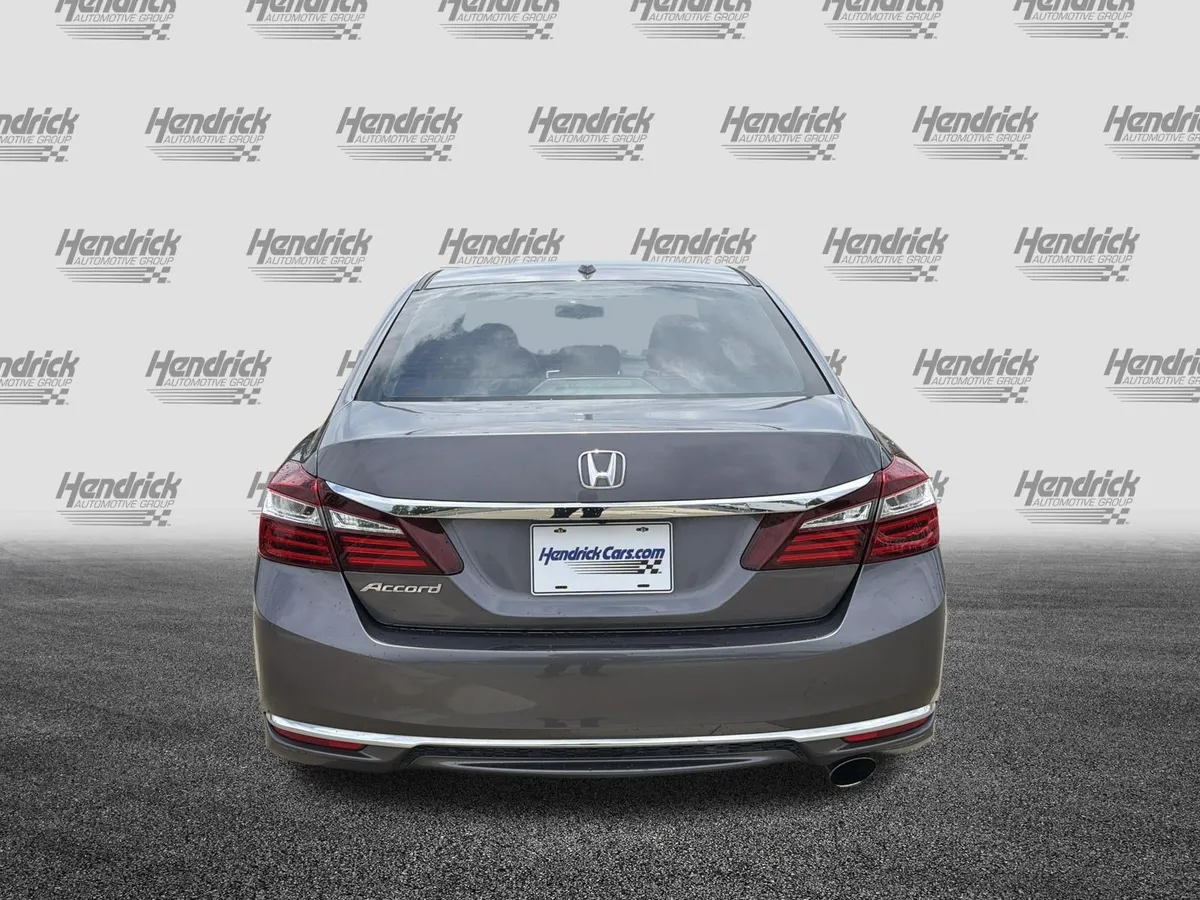 2016 Honda Accord EX thumbnail 8