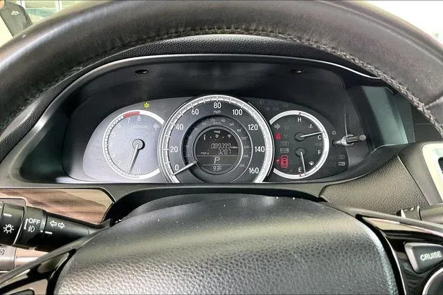 2016 Honda Accord EX-L thumbnail 12