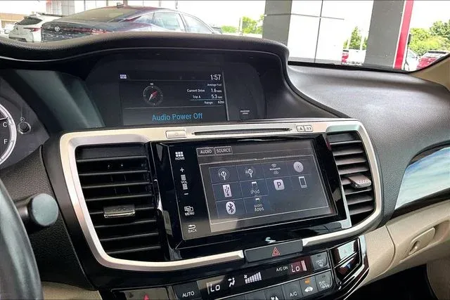 2016 Honda Accord EX-L thumbnail 22
