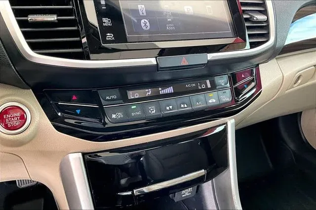 2016 Honda Accord EX-L thumbnail 23