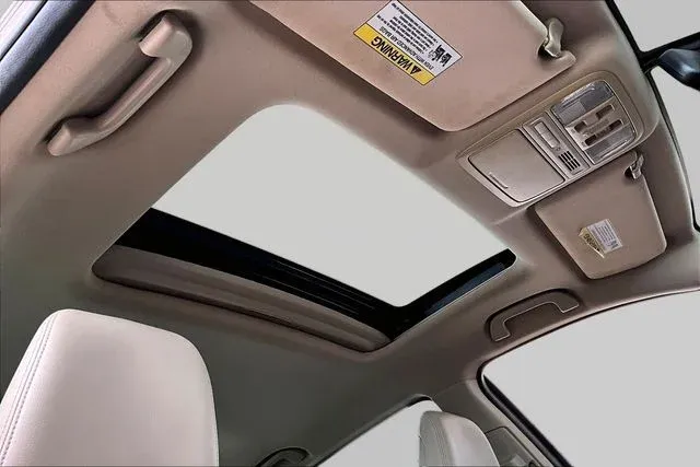 2016 Honda Accord EX-L thumbnail 25