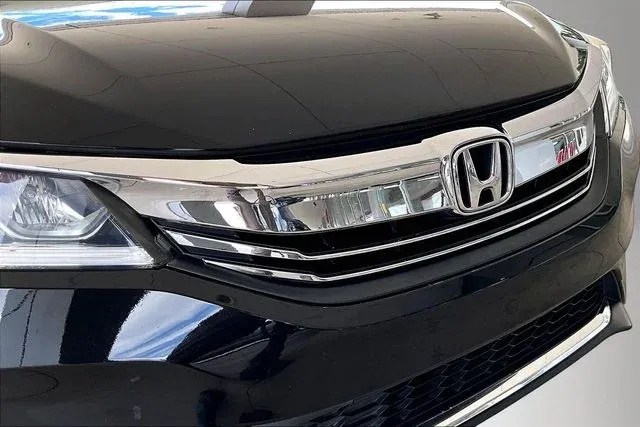 2016 Honda Accord EX-L thumbnail 28