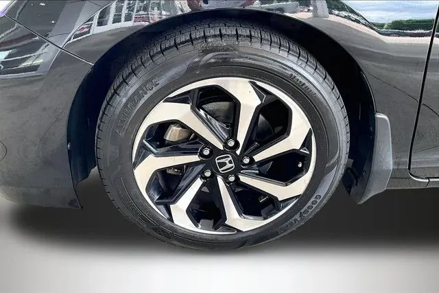 2016 Honda Accord EX-L thumbnail 29