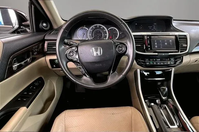 2016 Honda Accord EX-L thumbnail 8