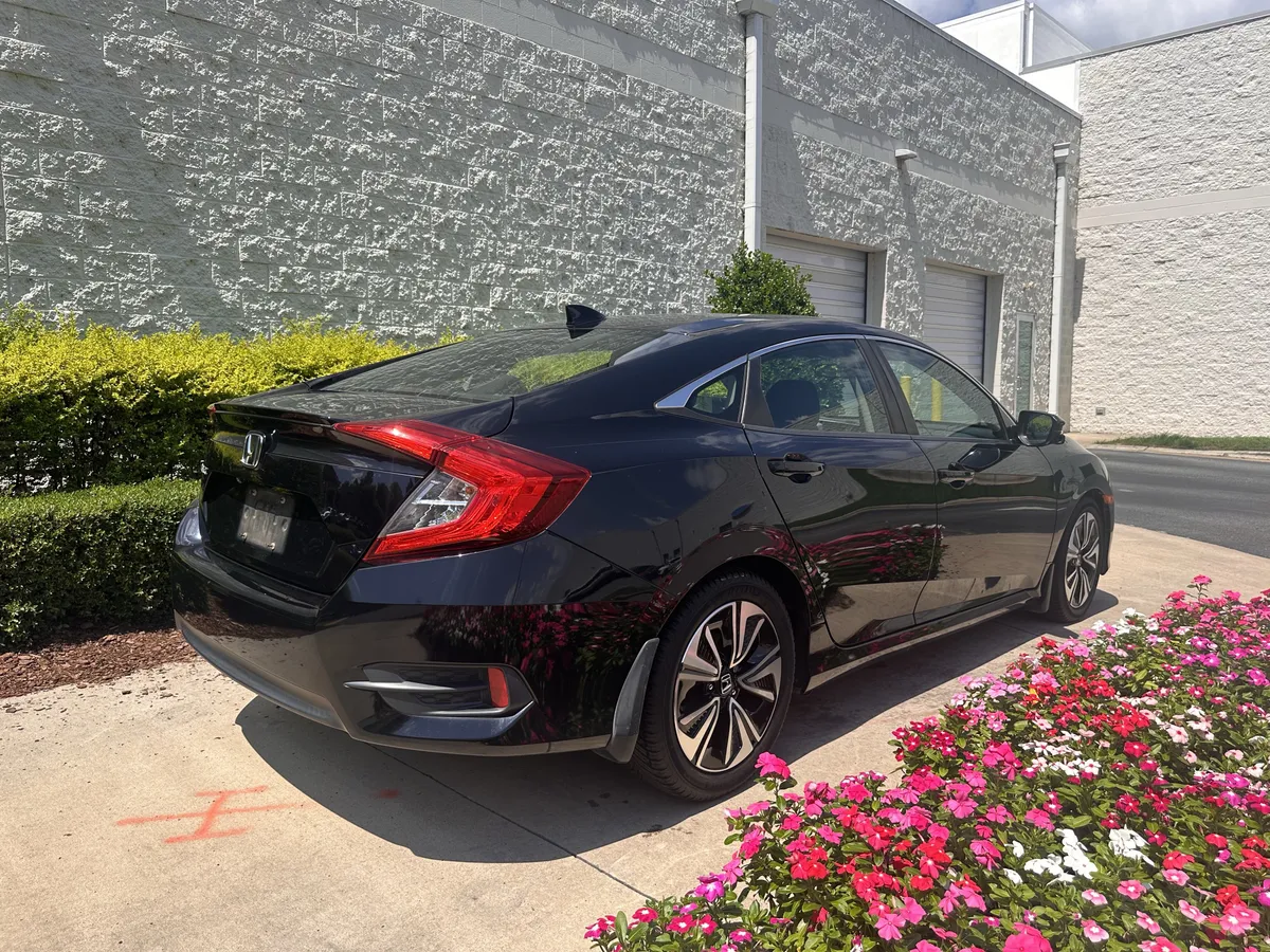2016 Honda Civic EX-T thumbnail 7