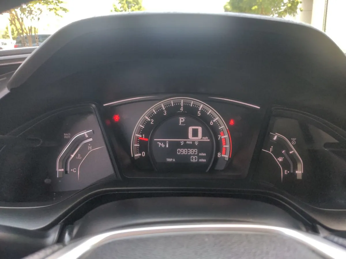 2016 Honda Civic LX thumbnail 20