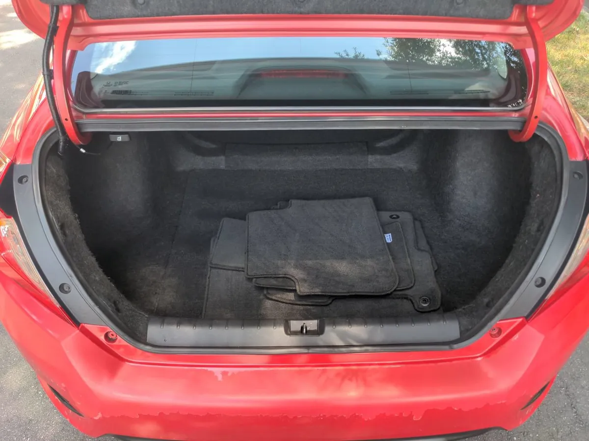 2016 Honda Civic LX thumbnail 30