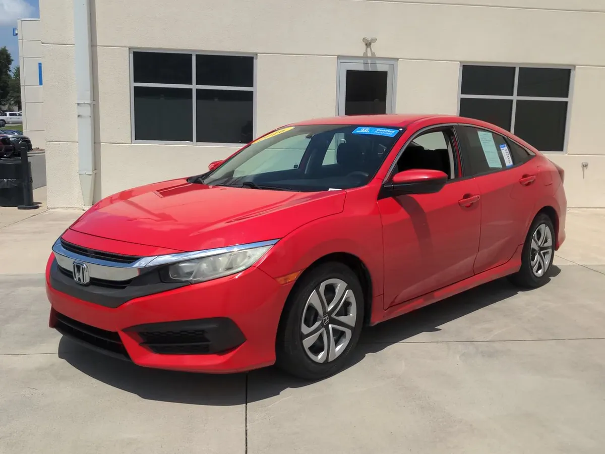 2016 Honda Civic LX thumbnail 4