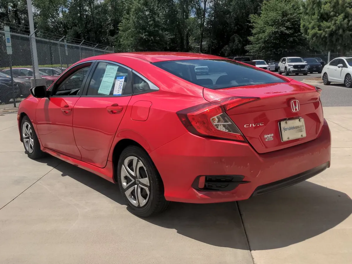 2016 Honda Civic LX thumbnail 7