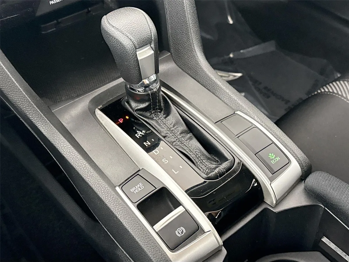 2016 Honda Civic Sedan EX thumbnail 25