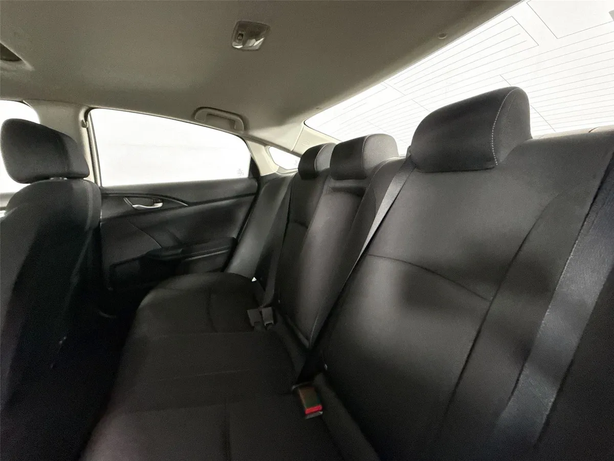 2016 Honda Civic Sedan EX thumbnail 28