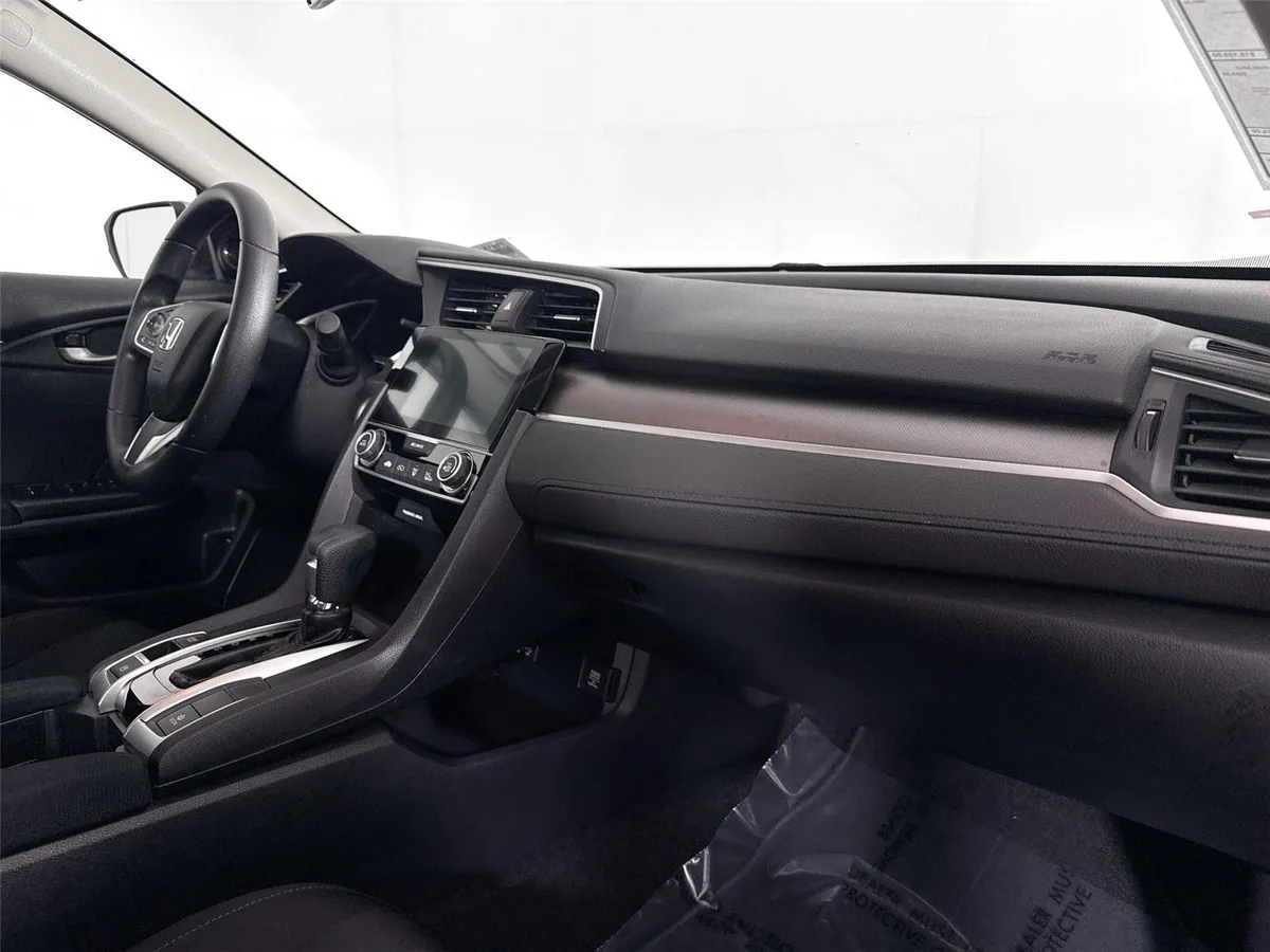2016 Honda Civic Sedan EX thumbnail 38