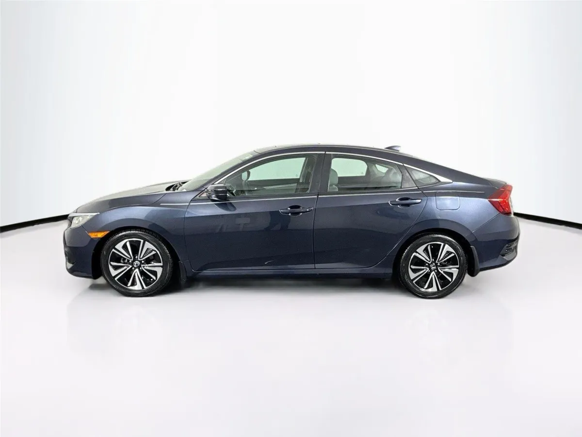 2016 Honda Civic Sedan EX-T thumbnail 13