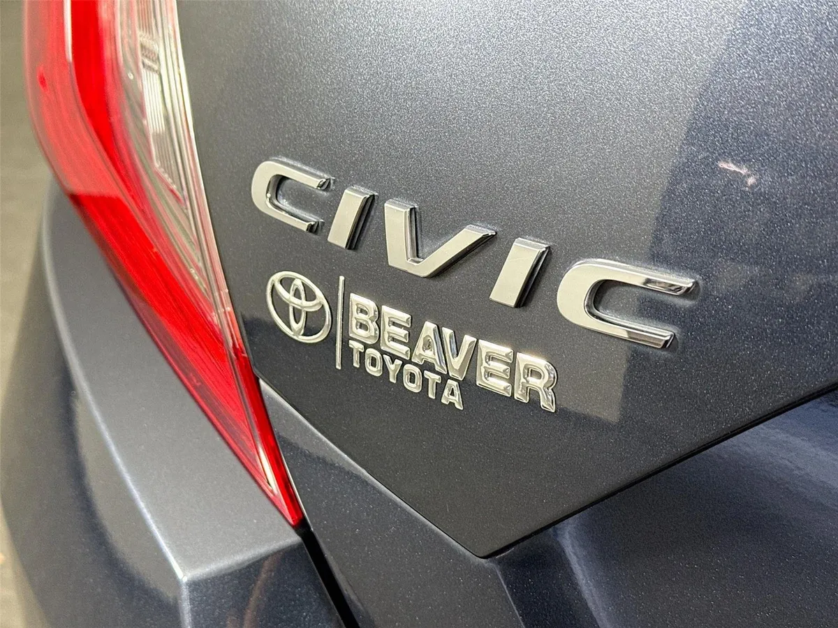 2016 Honda Civic Sedan EX-T thumbnail 14
