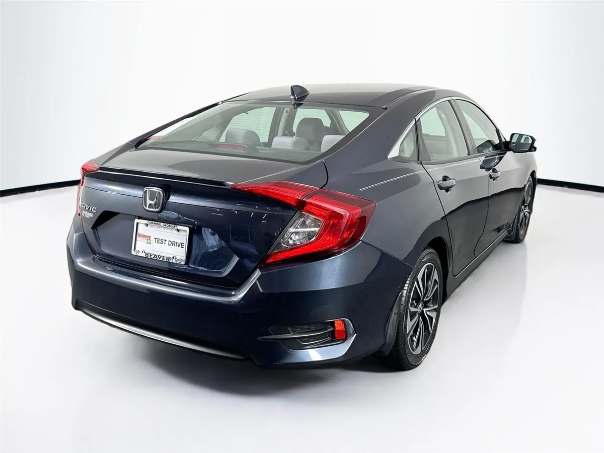 2016 Honda Civic Sedan EX-T thumbnail 2