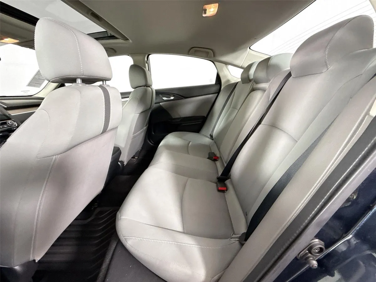 2016 Honda Civic Sedan EX-T thumbnail 29