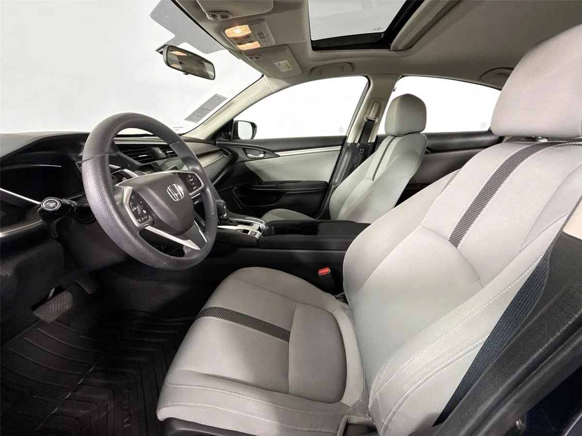 2016 Honda Civic Sedan EX-T thumbnail 3