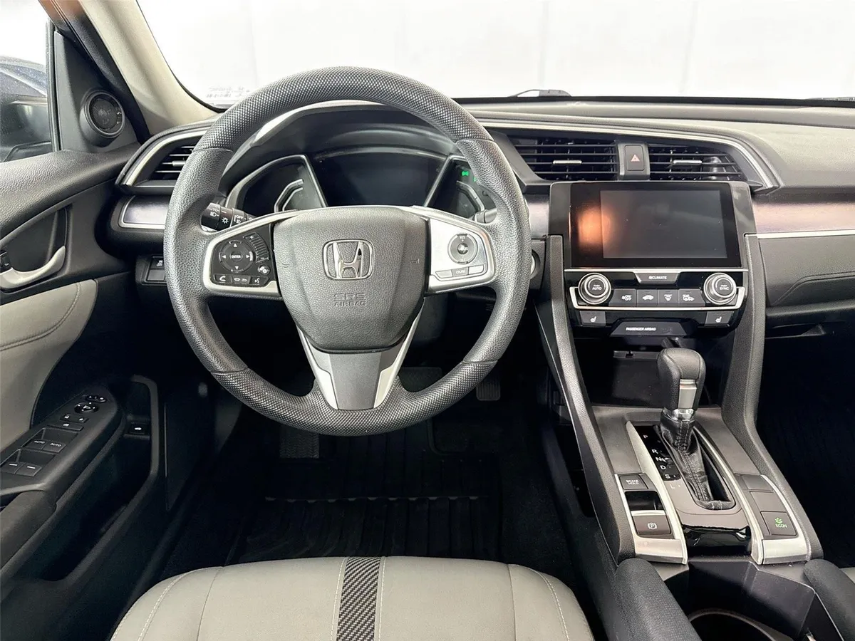 2016 Honda Civic Sedan EX-T thumbnail 30