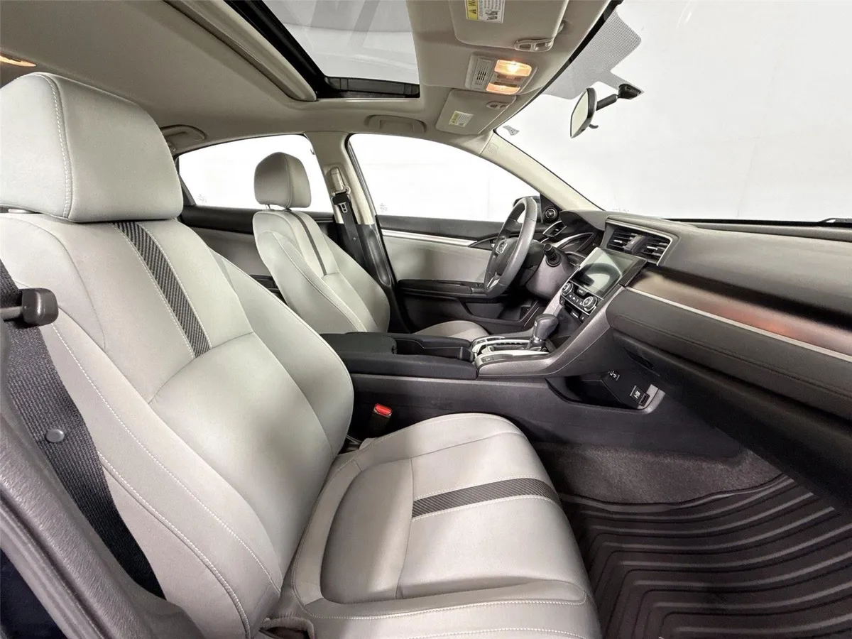 2016 Honda Civic Sedan EX-T thumbnail 39