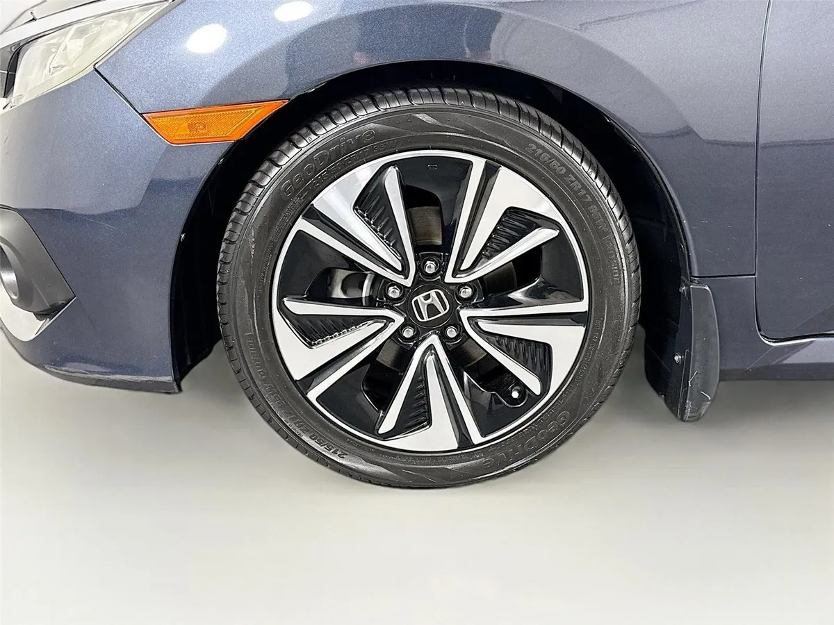 2016 Honda Civic Sedan EX-T thumbnail 42