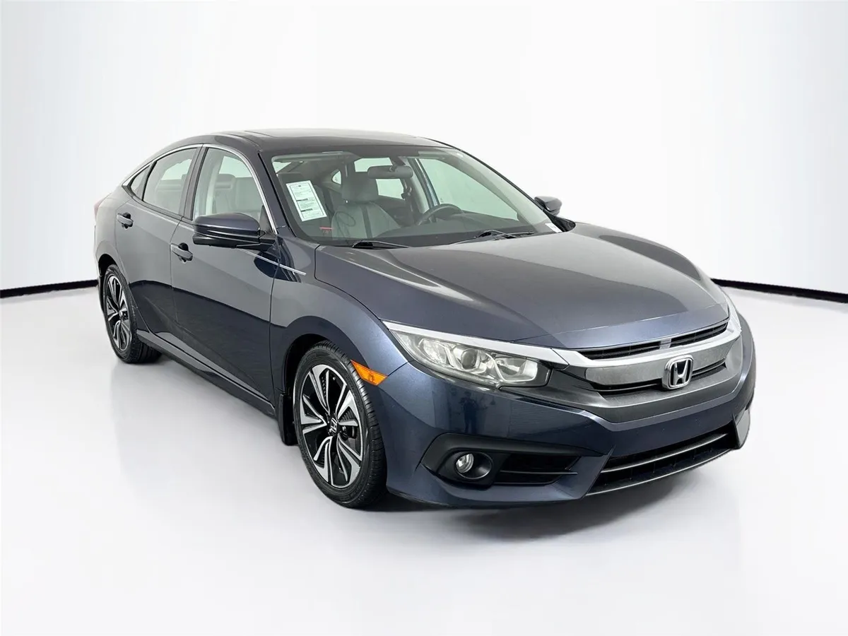2016 Honda Civic Sedan EX-T thumbnail 9