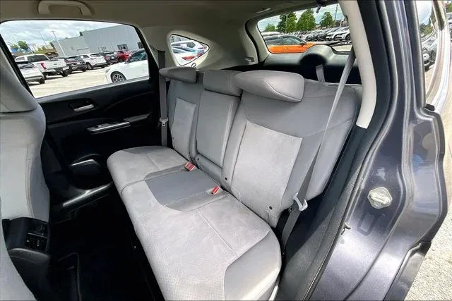 2016 Honda CR-V SE thumbnail 19