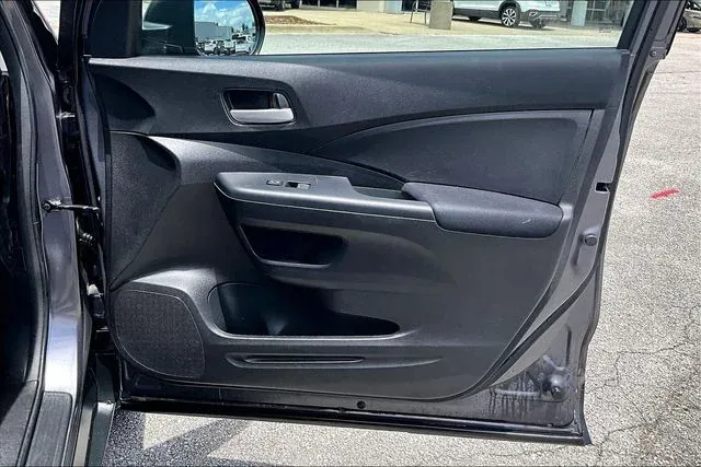 2016 Honda CR-V SE thumbnail 27