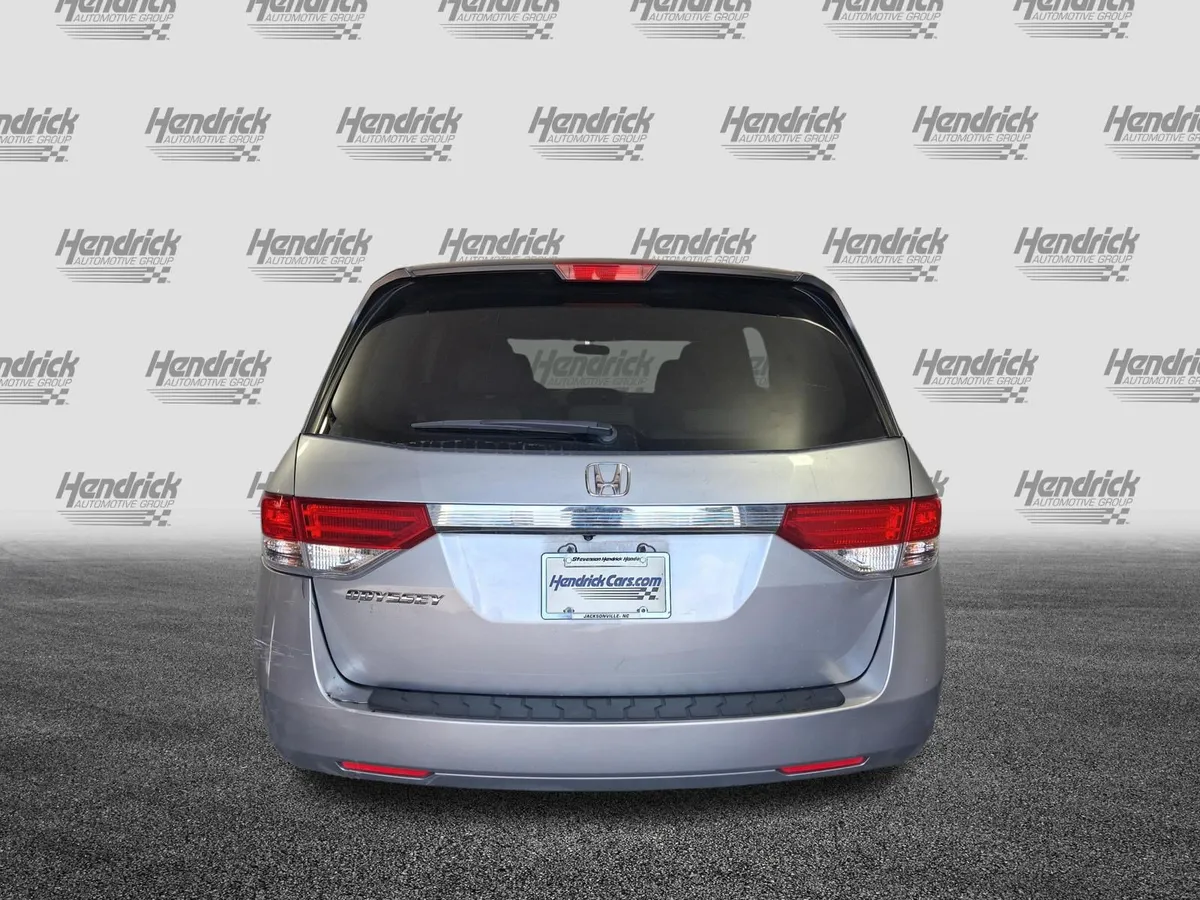 2016 Honda Odyssey LX thumbnail 8