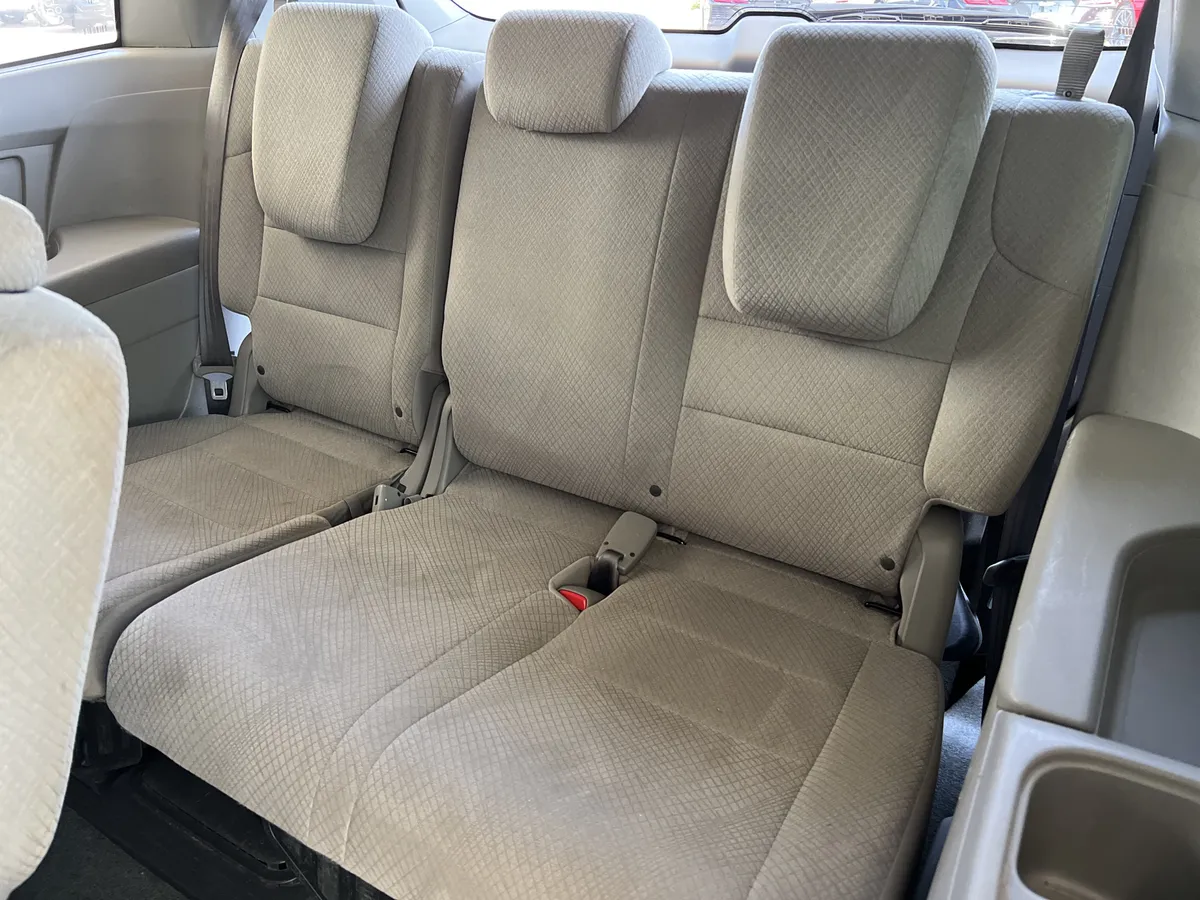 2016 Honda Odyssey SE thumbnail 31