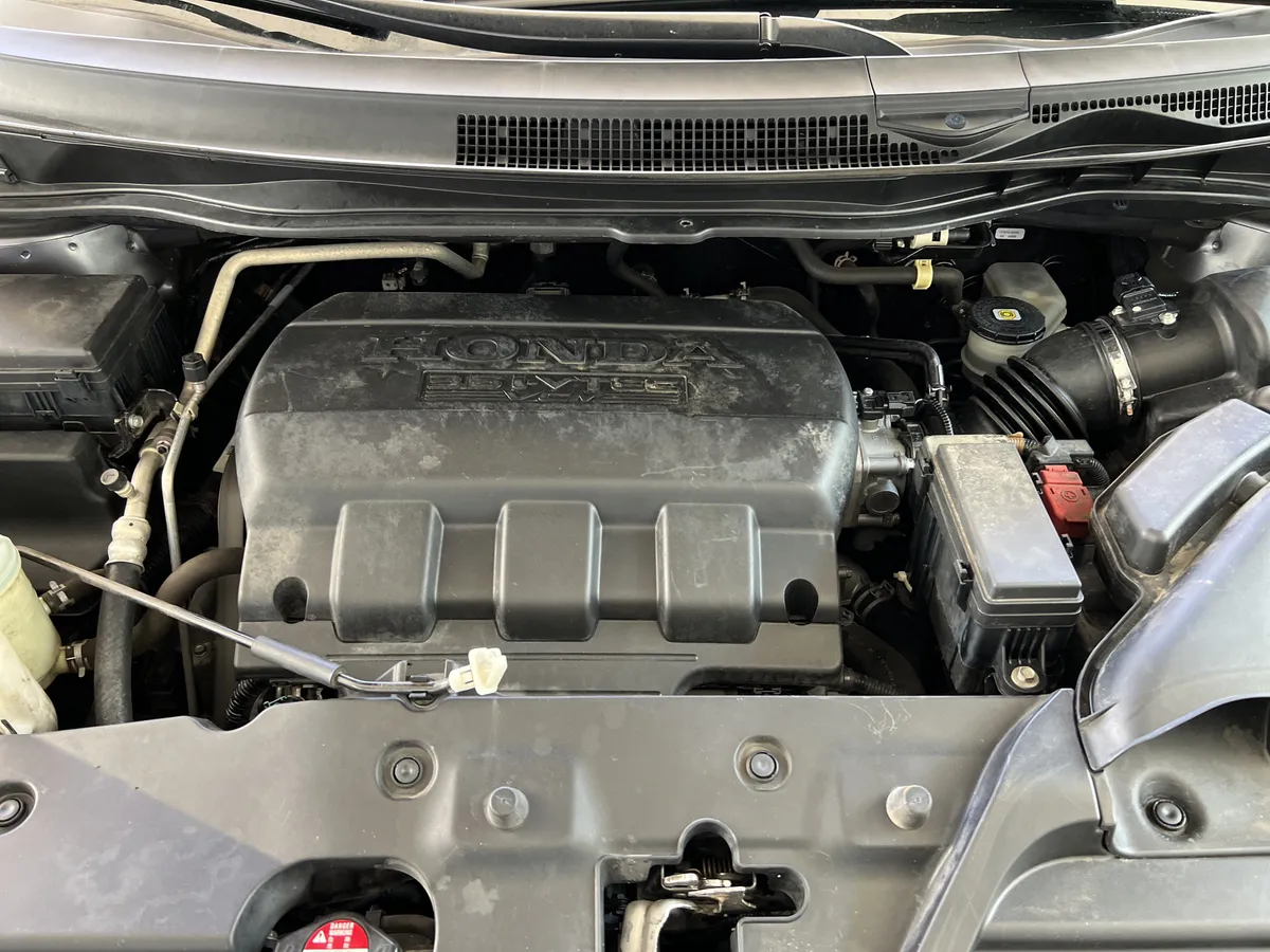 2016 Honda Odyssey SE thumbnail 34