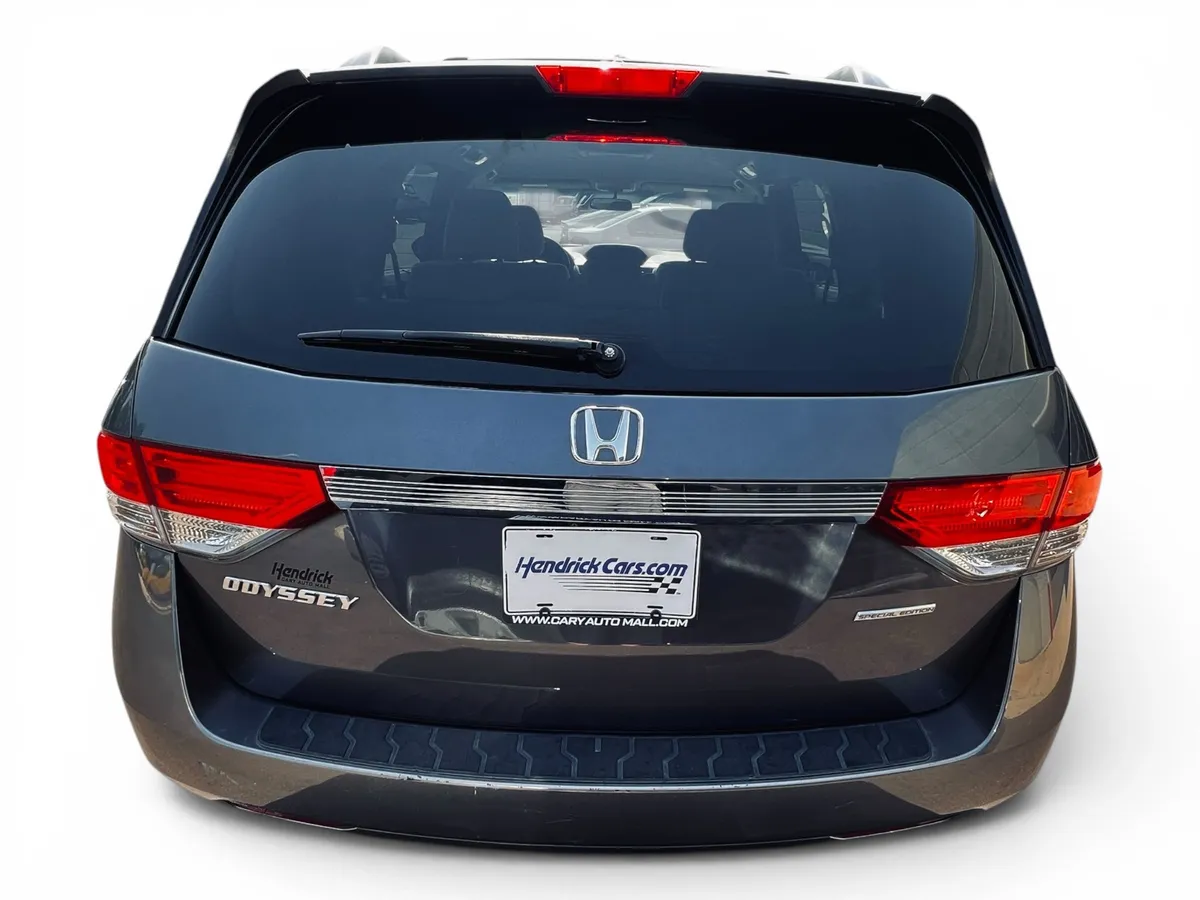 2016 Honda Odyssey SE thumbnail 8
