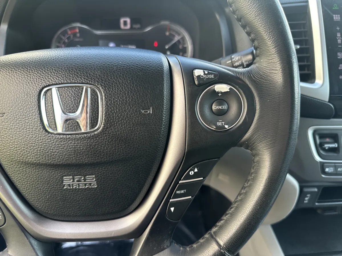 2016 Honda Pilot EX-L thumbnail 21