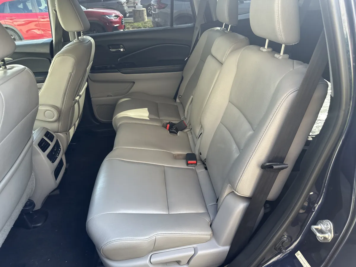 2016 Honda Pilot EX-L thumbnail 32