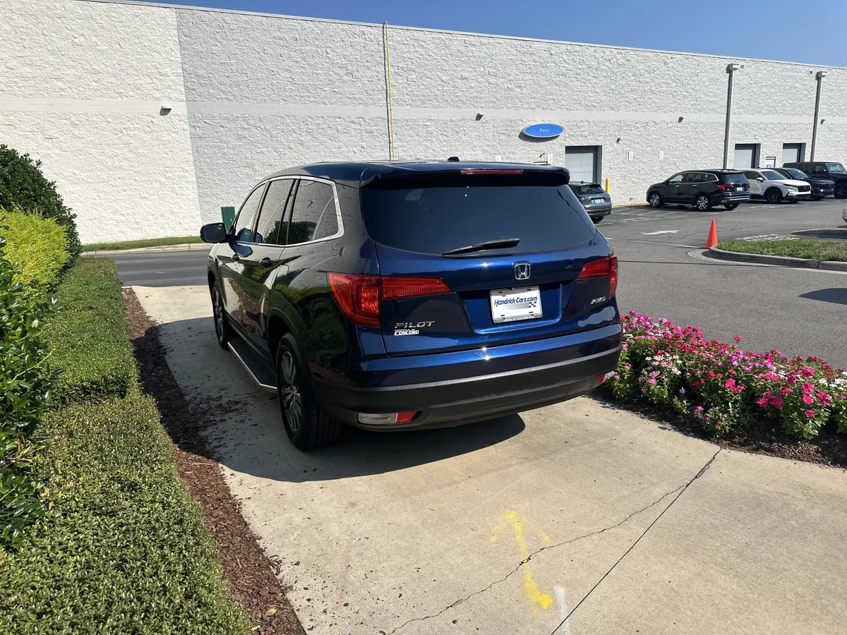 2016 Honda Pilot EX-L thumbnail 5
