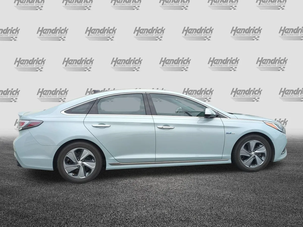 2016 Hyundai Sonata Hybrid Limited thumbnail 10
