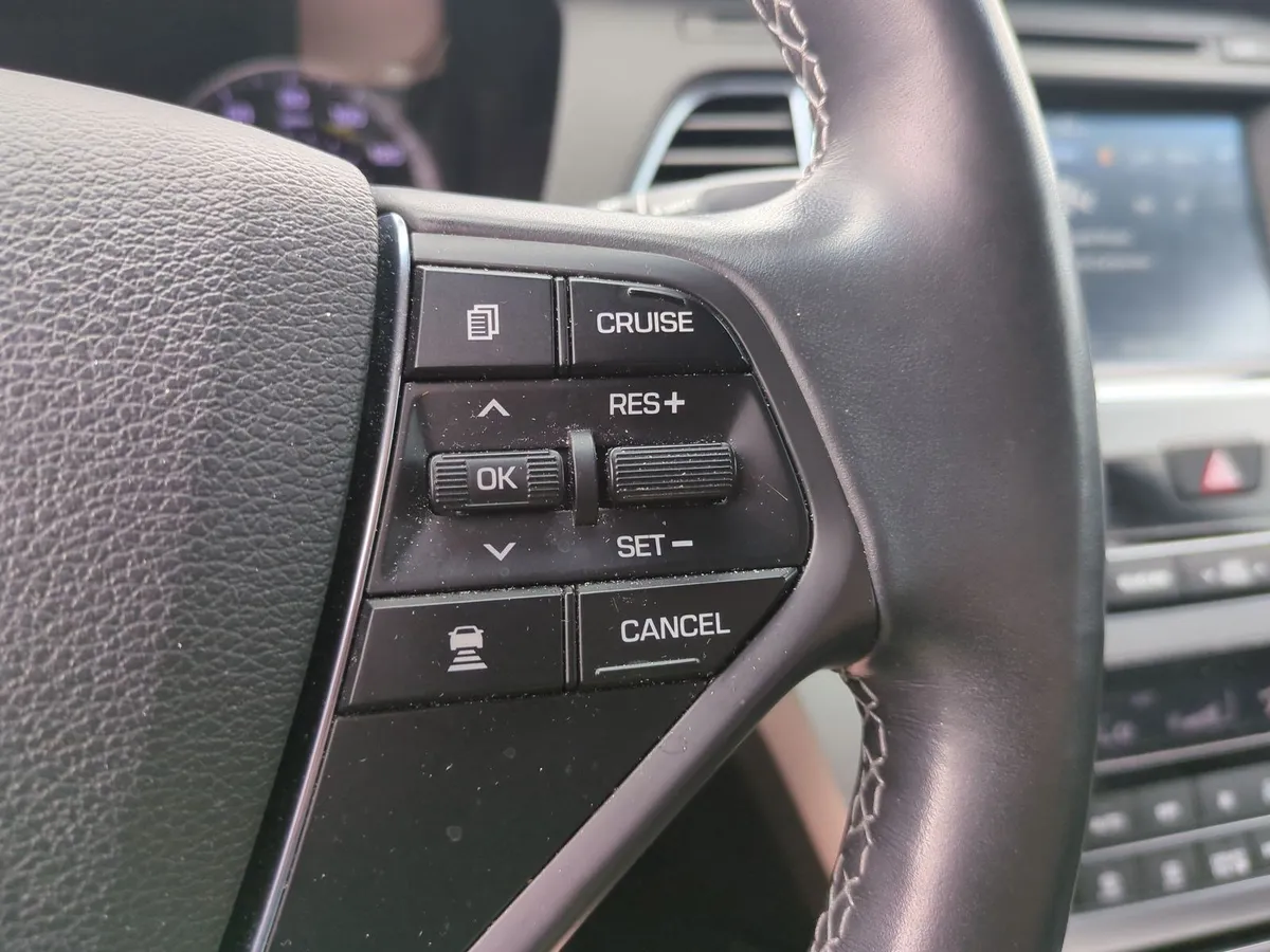 2016 Hyundai Sonata Hybrid Limited thumbnail 18