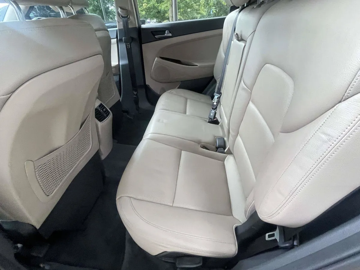 2016 Hyundai Tucson Limited thumbnail 12