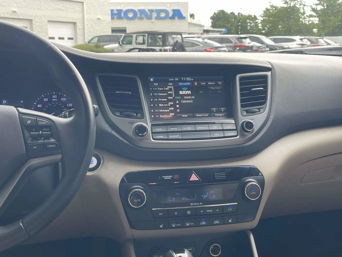 2016 Hyundai Tucson Limited thumbnail 15