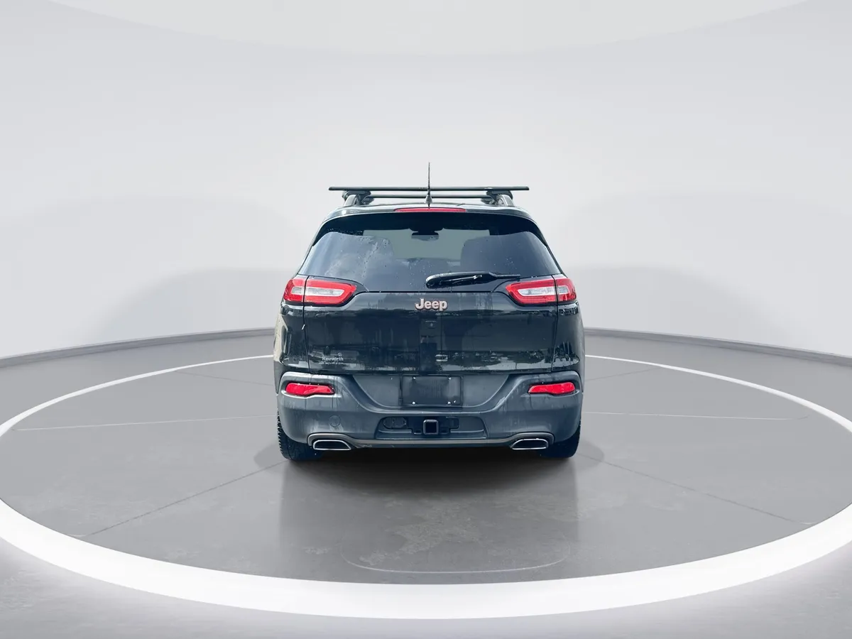 2016 Jeep Cherokee 75th Anniversary thumbnail 7