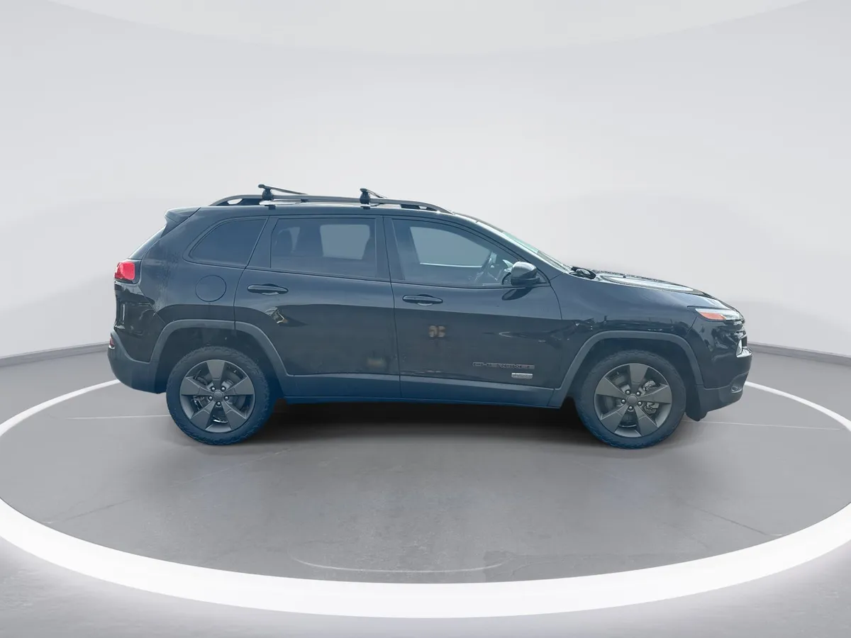 2016 Jeep Cherokee 75th Anniversary thumbnail 9