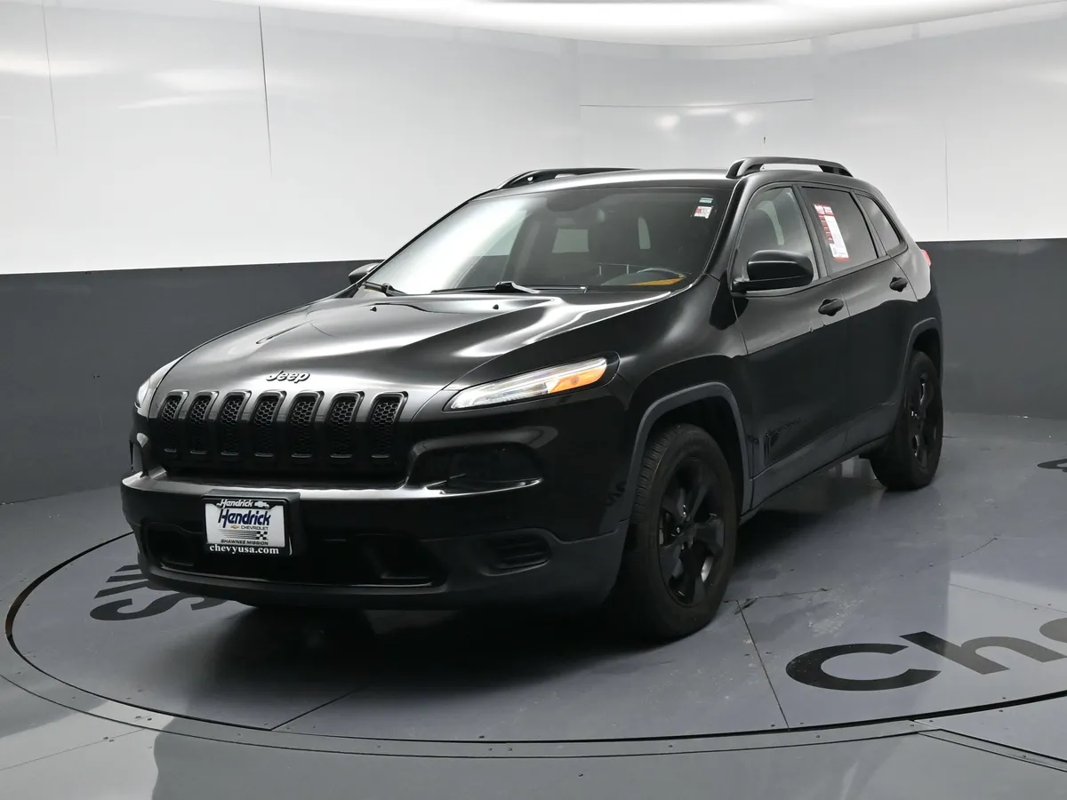 2016 Jeep Cherokee Altitude thumbnail 10