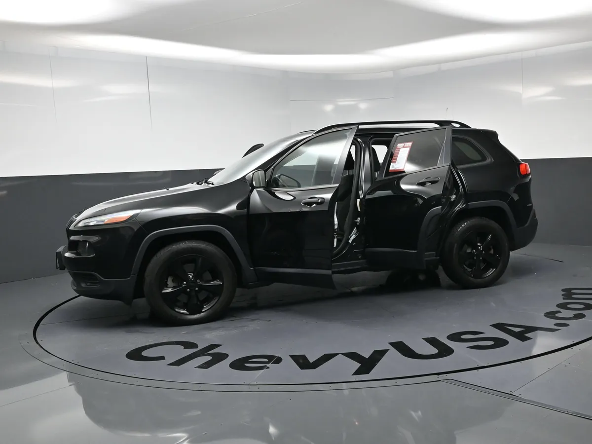 2016 Jeep Cherokee Altitude thumbnail 20
