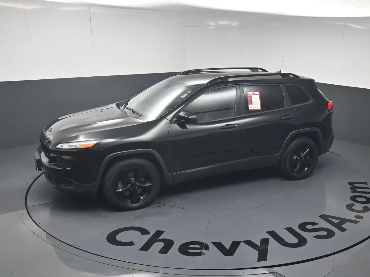 2016 Jeep Cherokee Altitude thumbnail 28